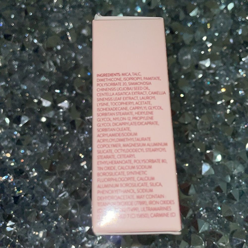 Laura Geller baked blush n bright marbleized blush in apricot berry color makeup - Picture 5 of 8